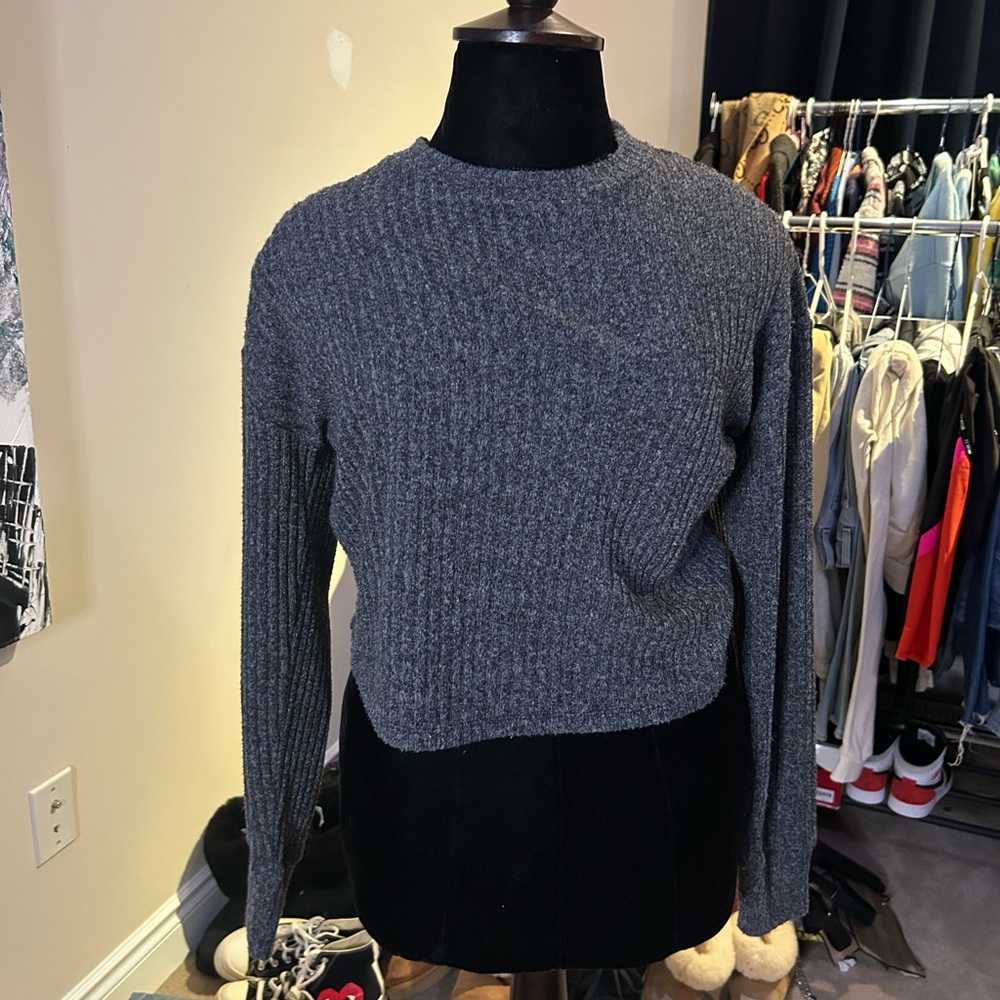 Grey Wilfred cropped sweater